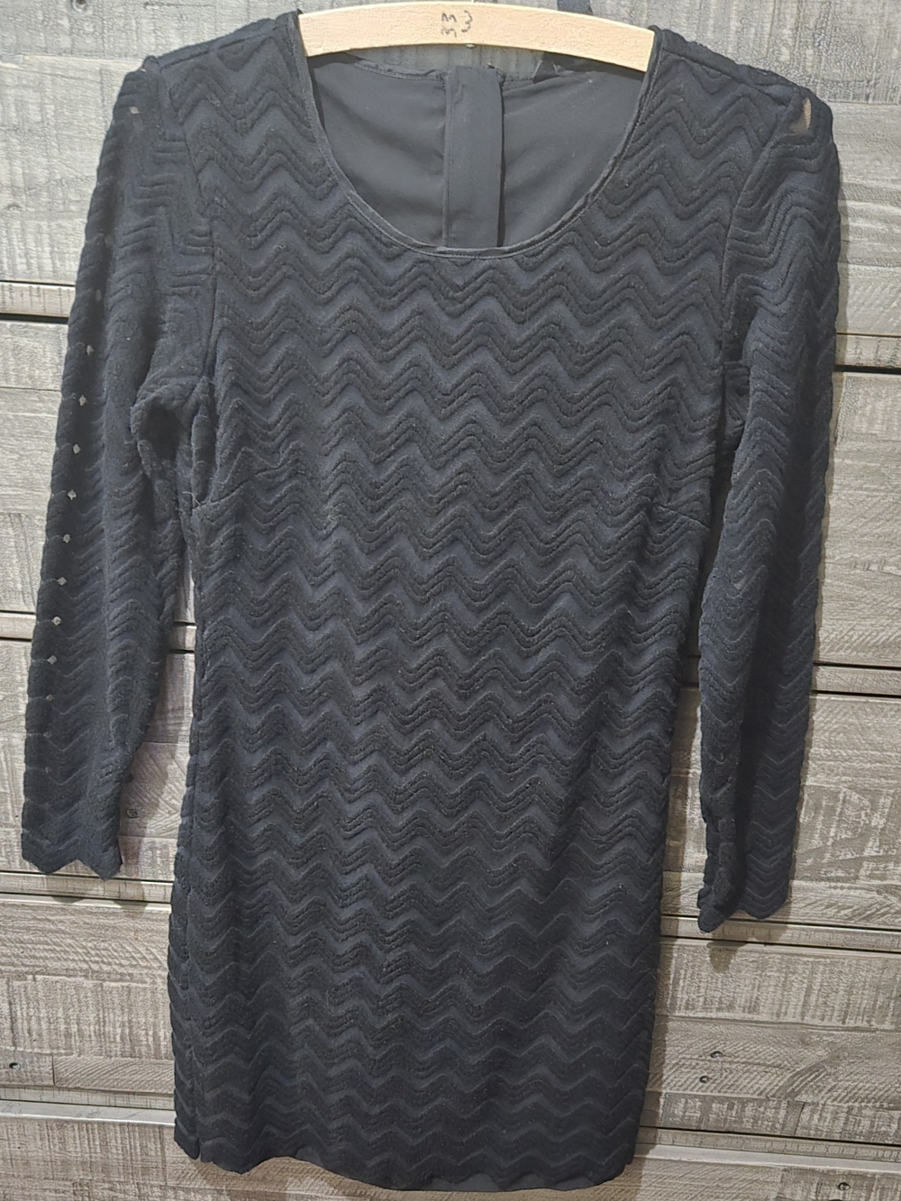 Banana Republic Black Textured Chevron Shift Dress Size 0 Gold Zip 3/4 Sleeve